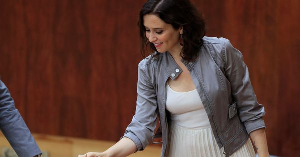 Foto: Isabel Díaz Ayuso en el pleno de constitución de la Asamblea de Madrid. (EFE)