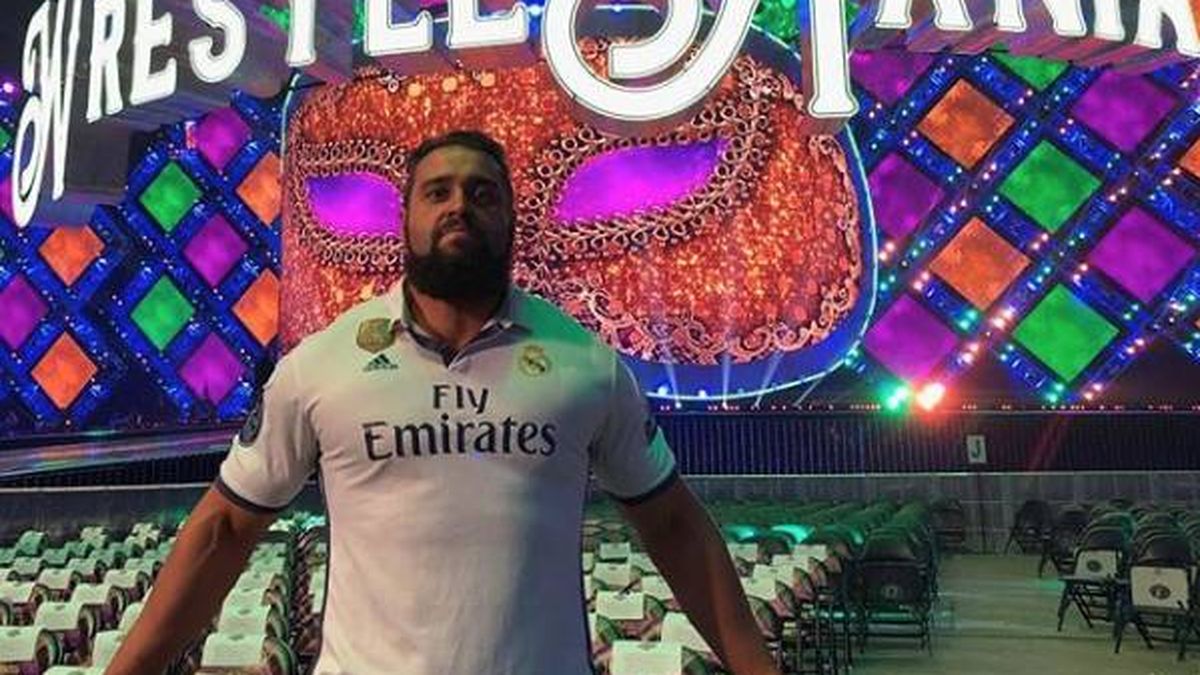 Rusev, el luchador de la WWE que la lía con la camiseta del Real Madrid en Liverpool