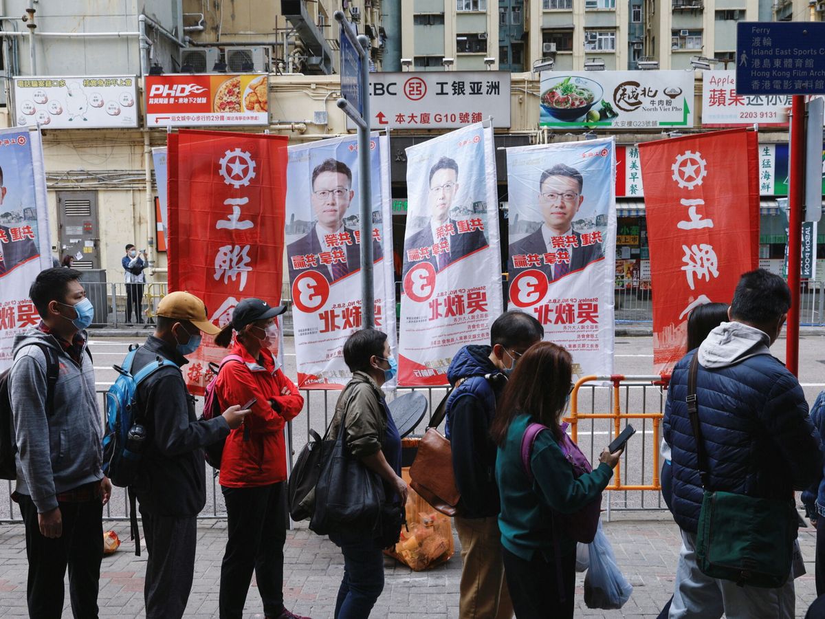 Foto: Elecciones en Hong Kong. (Reuters/Tyrone Siu)