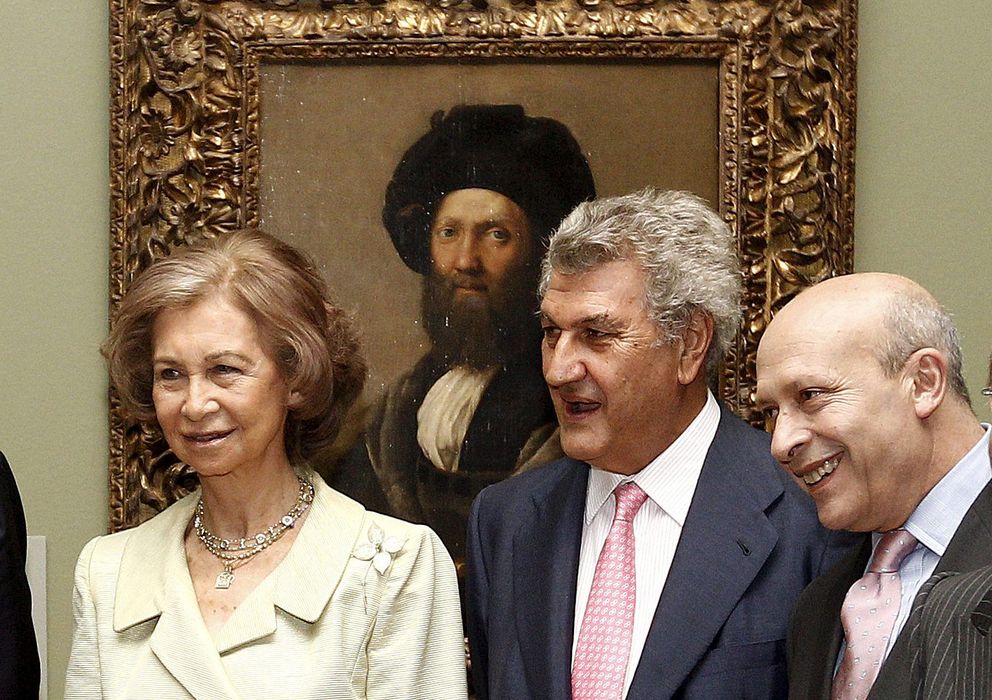Foto: La reina Sofía, el presidente de la Cámara Baja, Jesús Posada, y el ministro José Ignacio Wert, en la inauguración de 'El último Rafael', en El Prado.