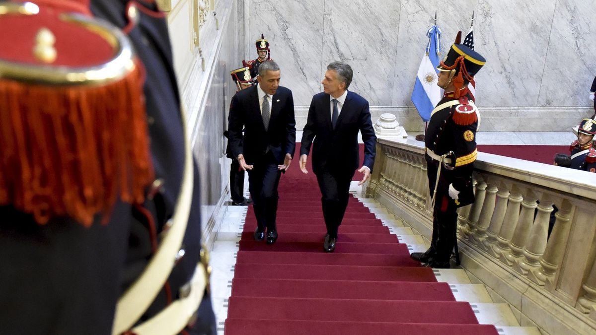 Obama promete ayuda a Macri en la "histórica transición" que vive Argentina