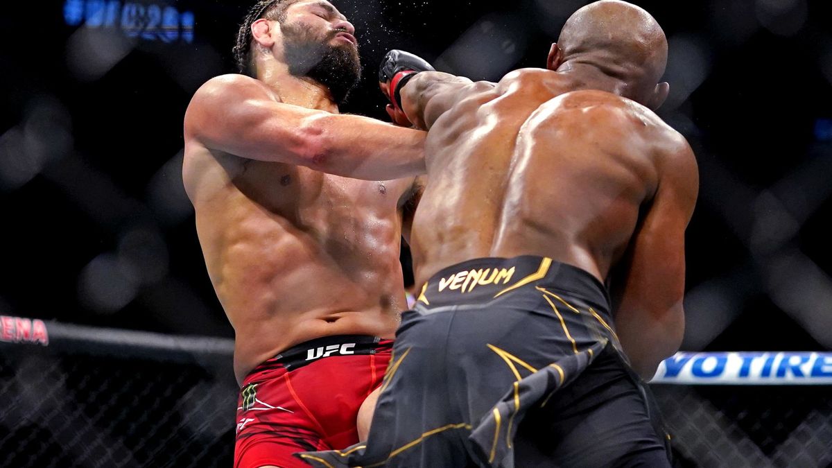 UFC 261: Kamaru Usman noquea con brutalidad a Jorge Masvidal
