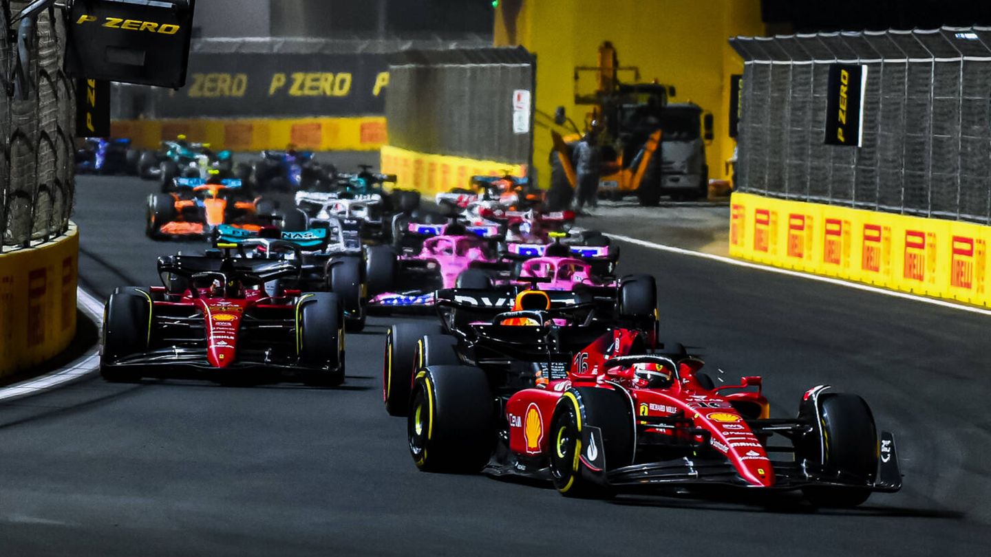 Sainz estuvo apenas una décima detrás de su compañero de equipo. Es clave mantener la presión competitiva dentro del equipo  (Ferrari)