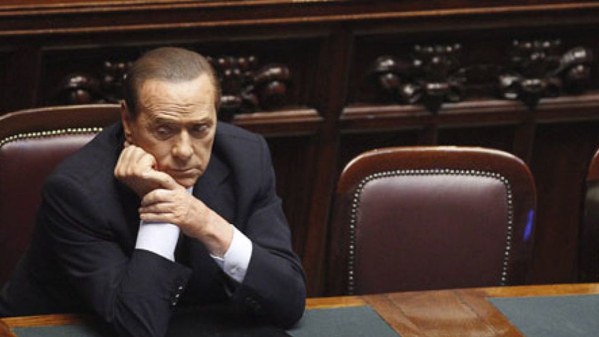 Berlusconi dice que la supervisión del FMI se puede detener cuando se quiera