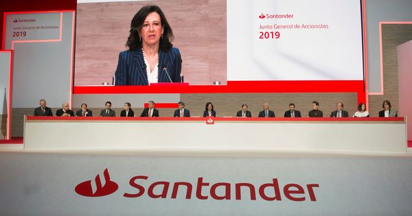 Foto: Junta de Accionistas del Banco Santander (Efe)