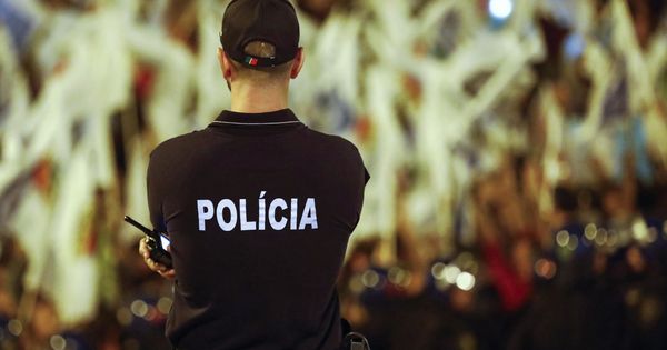 Foto: La policía encontró a las menores gracias a una denuncia anónima (EFE/Antonio Pedro Santos)