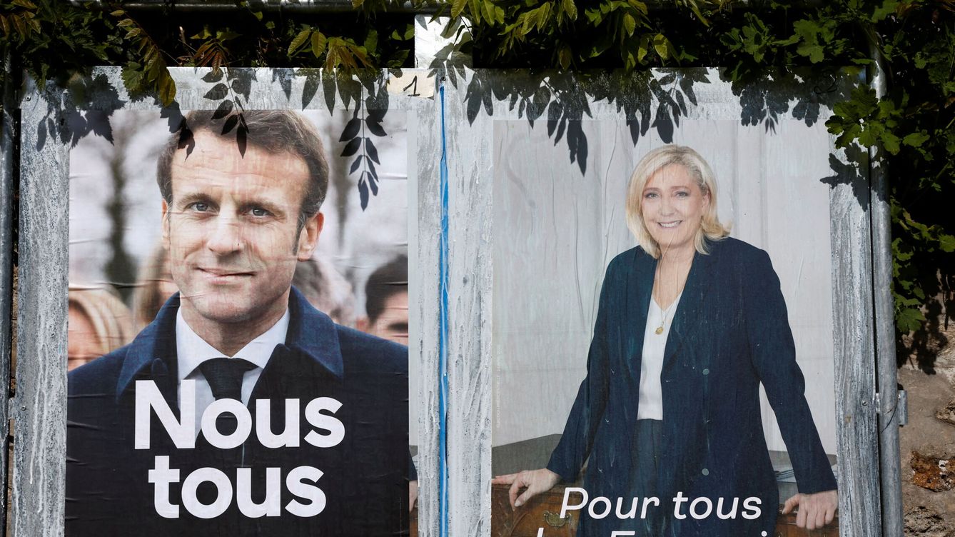 Foto: Carteles de la campaña de Macron y Le Pen en las elecciones francesas. (Reuters/Benoit Tessier)
