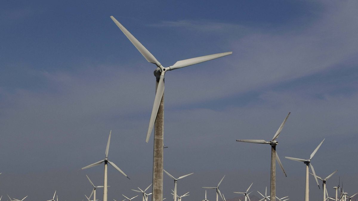 Cerberus bebe los vientos por las renovables: ofrece 130 millones por cuatro plantas eólicas
