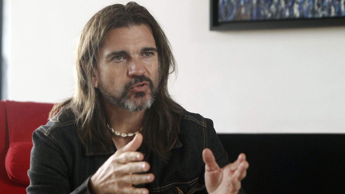 El cantante colombiano Juanes habla durante una entrevista con EFE. (Luis Eduardo Noriega) 