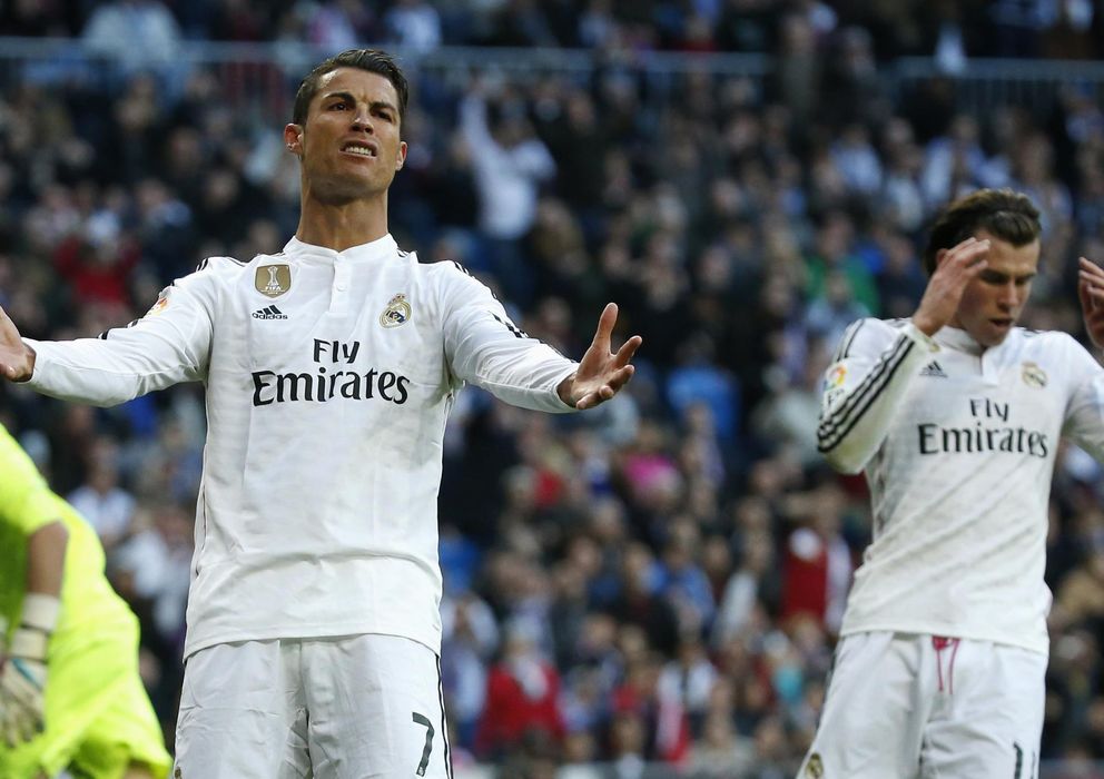 Foto: Cristiano Ronaldo se enfada con Gareth Bale por no darle un balón ante el Espanyol.