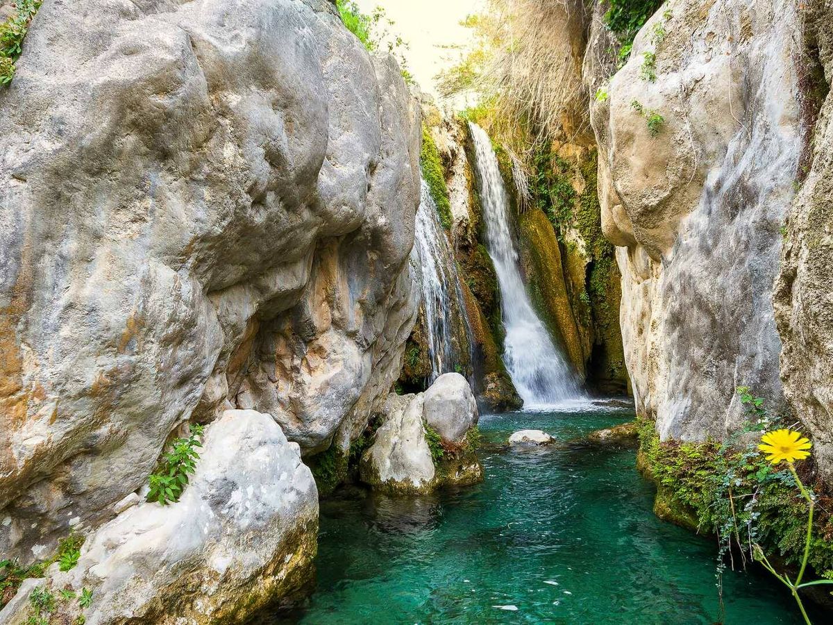 Foto: Sus cascadas, pozas y piscinas naturales son la mejor opción para combatir el calor. (Comunitat Valenciana)