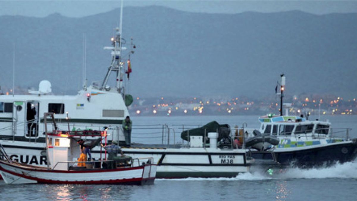 Londres avisa de que la Royal Navy detendrá las incursiones en aguas de Gibraltar