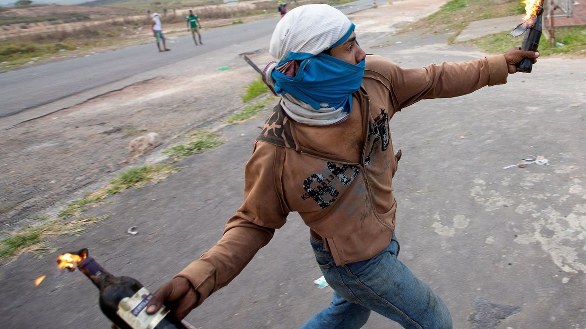 De la intervención al conflicto social: qué puede pasar en Venezuela tras el 23-F 