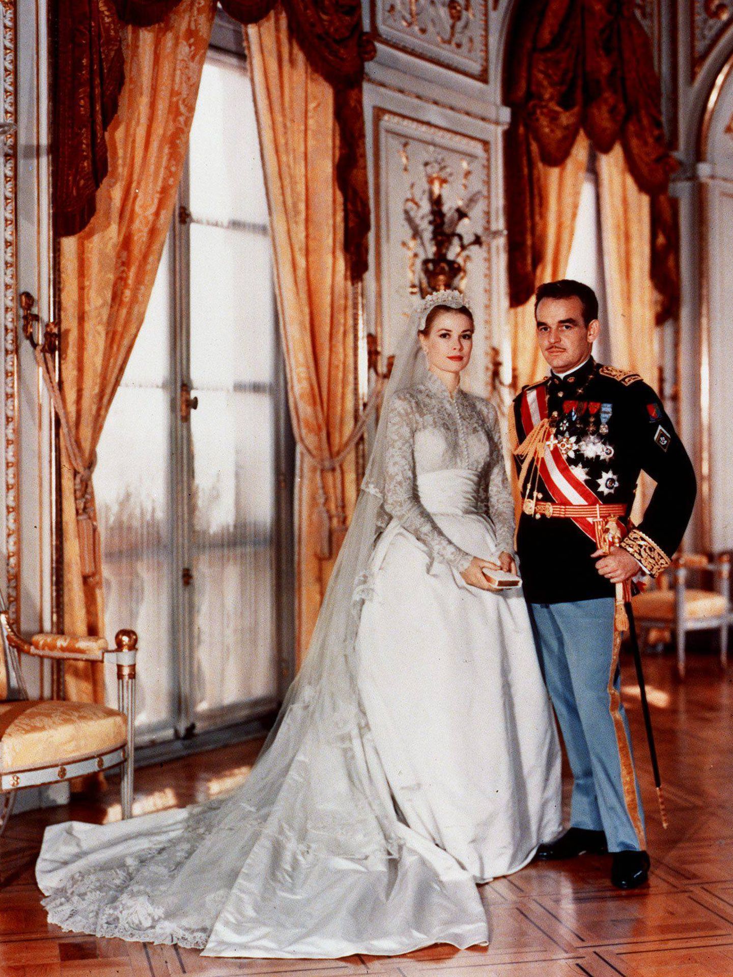 leyendo Muñeco de peluche Tarjeta postal Los 10 vestidos más bonitos de la historia de las novias royal