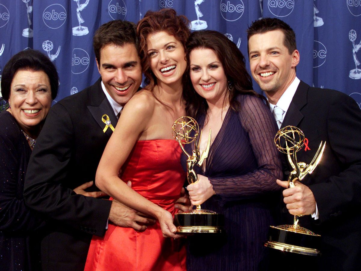 Foto: Shelley Morrison (I) junto a sus compañeros de reparto Eric McCormack, Debra Messing, Megan Mullally y Sean Hayes. (Reuters)