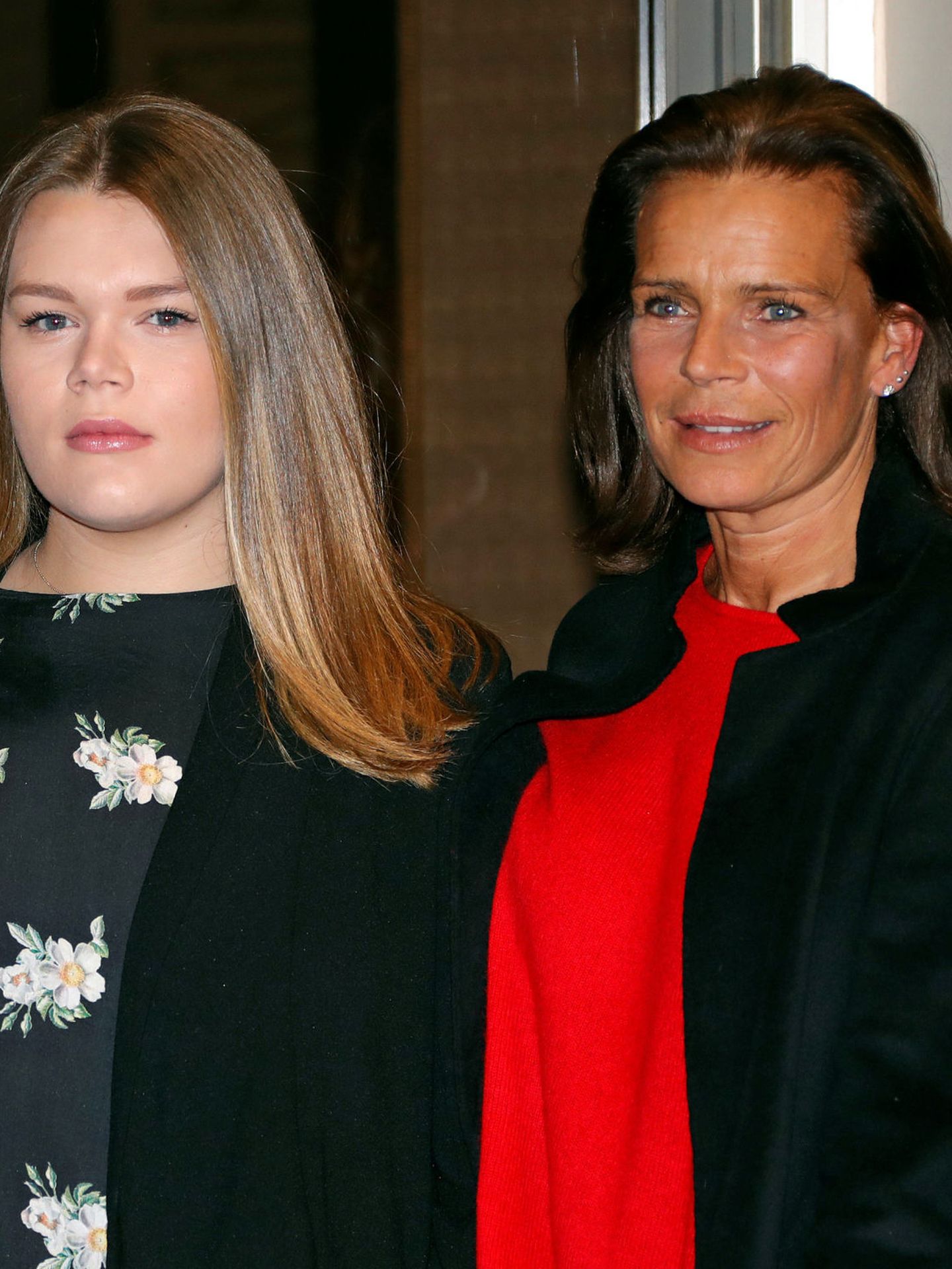 Camille Gottlieb junto a su madre, la princesa Estefanía de Mónaco. (REUTERS)