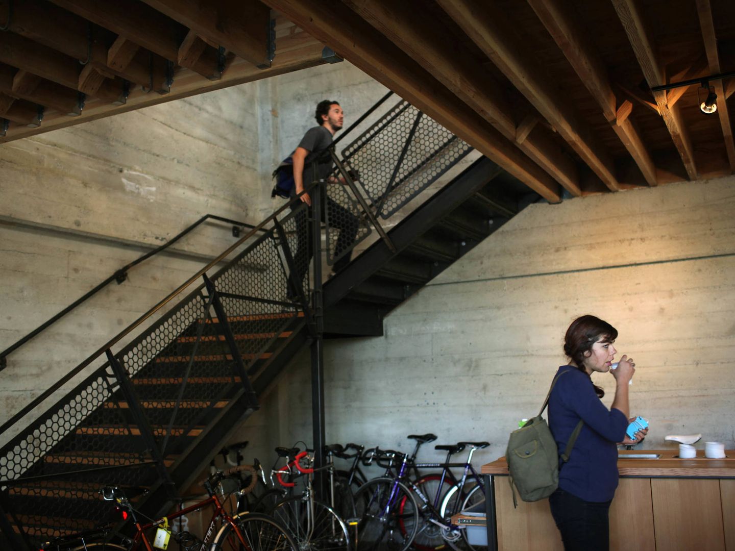 Las cafeterías de Silicon Valley se llenan, pero solo para pedir café. (Reuters)