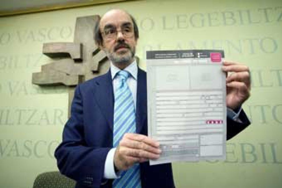 Foto: La fuga de un diputado abre una brecha entre el PP vasco y el partido de Rosa Díez