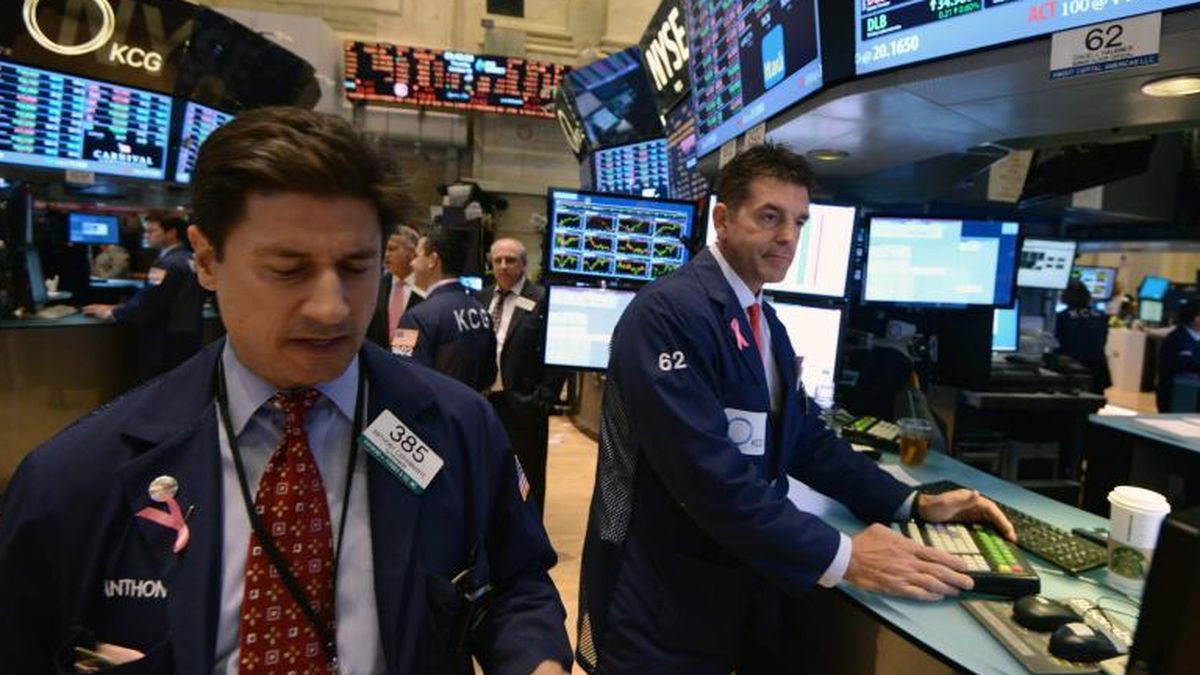 Wall Street cierra en rojo y el Dow Jones retrocede un 0,26%