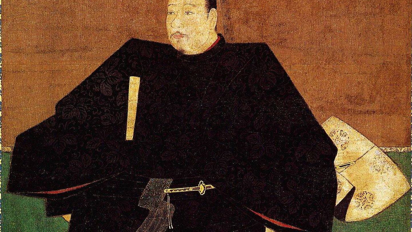 Retrato del gobernador japonés Ashikaga Takauji, abanico en mano, durante el período Muromachi, entre 1338 y 1573. Fuente: Wikipedia