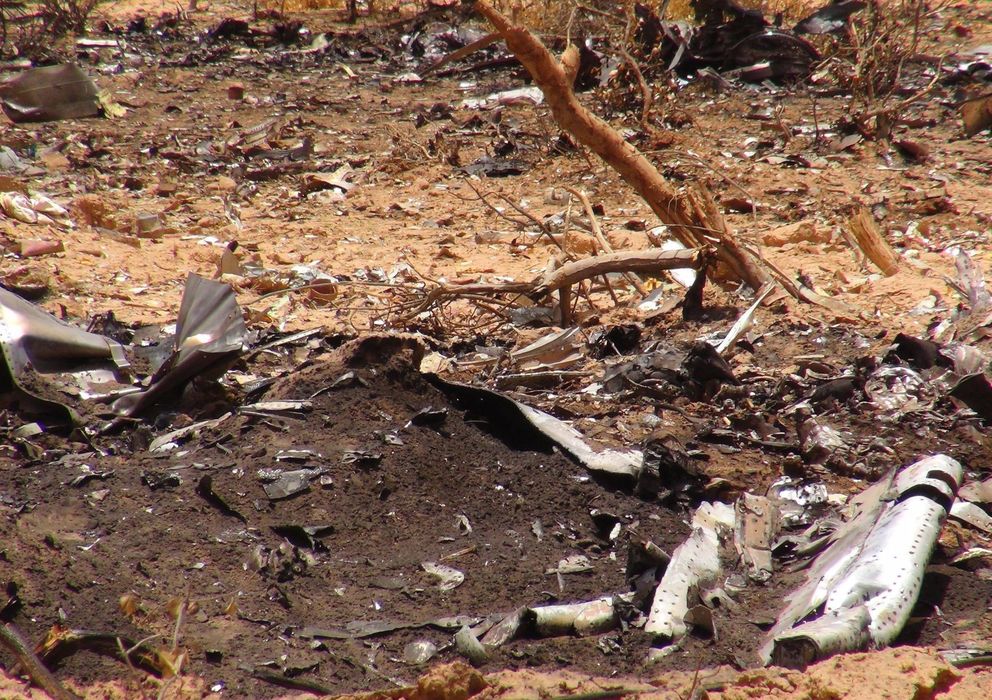 Foto: Los restos del avión de Air Algérie. (EFE)