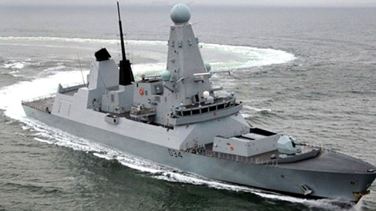 Escalada en Gibraltar: Londres califica de "acto de guerra" las incursiones de la Armada española