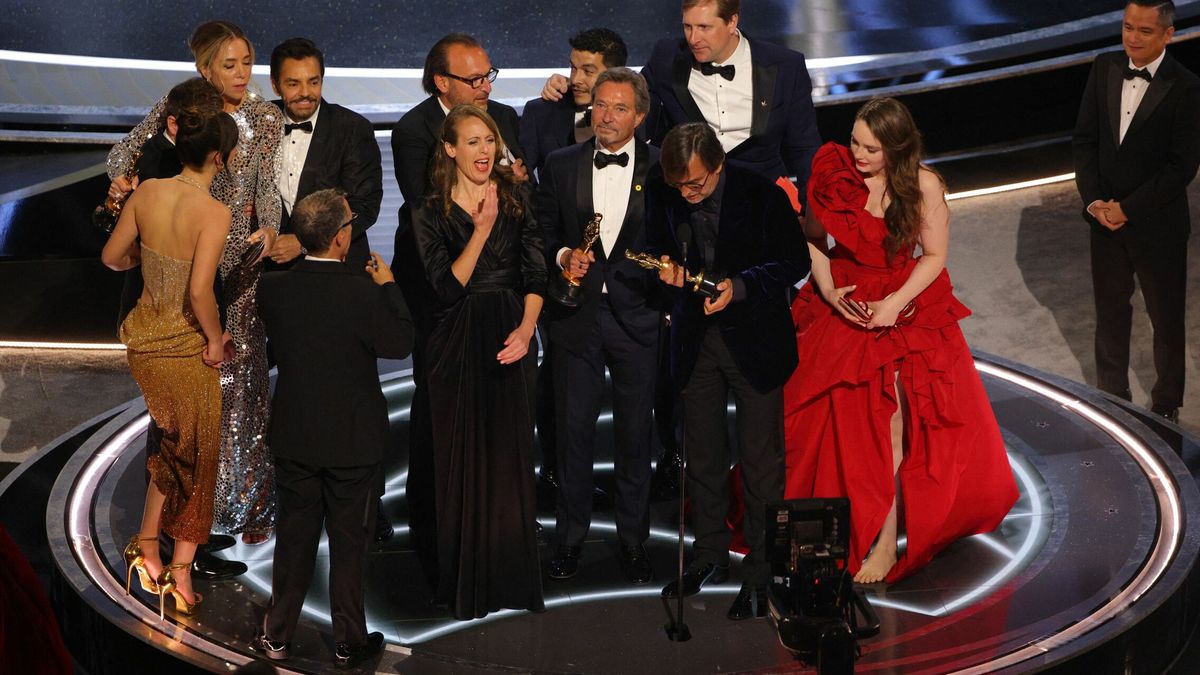 Oscar 2022: 'CODA' se lleva el Oscar a Mejor película en una noche muy repartida (y violenta)