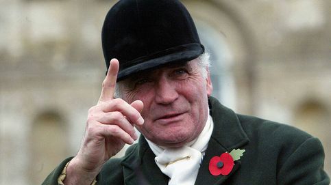 Nuevo varapalo para los Windsor: muere Ian Farquhar, amigo íntimo del rey Carlos III