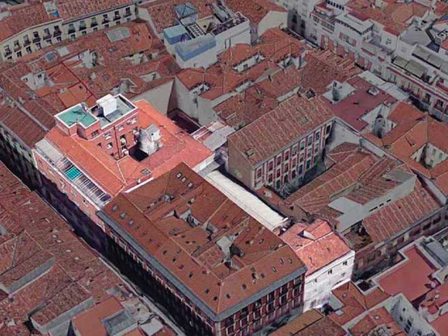 Vista aérea de los edificios afectados por el plan especial.