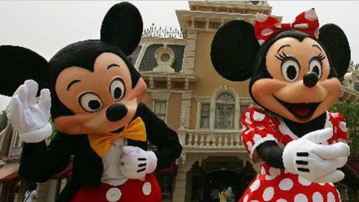 Disneyland Paris lanza una campaña para reclutar a 600 trabajadores españoles
