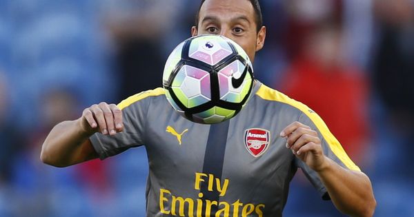 Foto: Santi Cazorla, durante un partido del Arsenal. (Reuters)