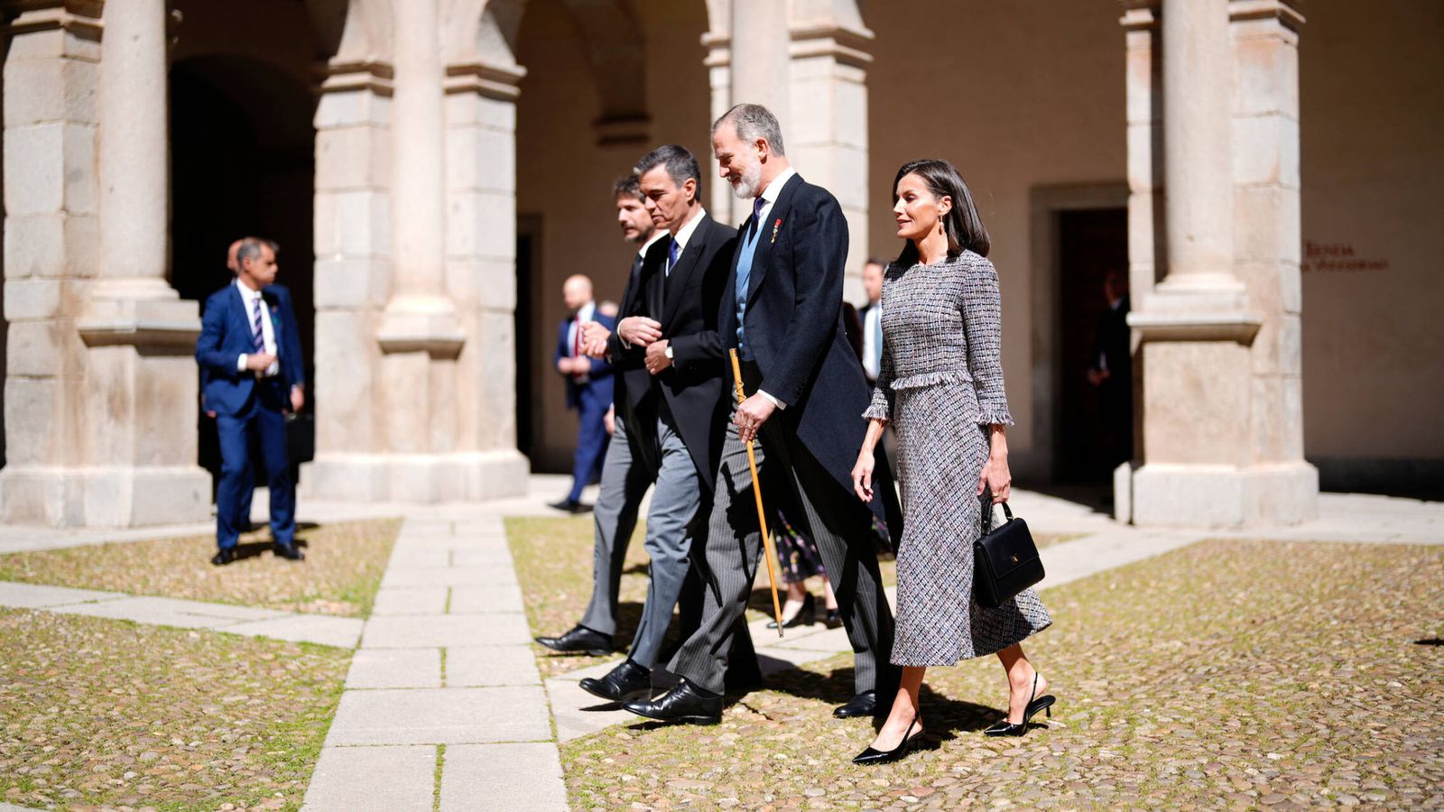 Los Reyes, junto al presidente del Gobierno y el ministro de Cultura. (Limited Pictures)