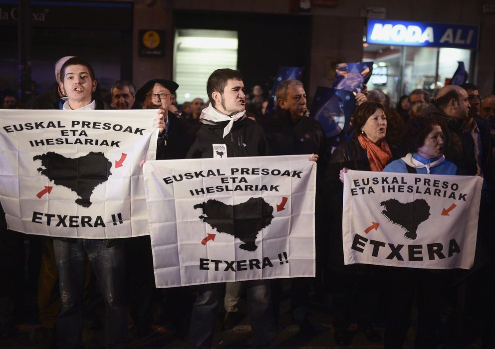 Foto: Participantes de la manifestación de ayer en Bilbao. (Reuters)