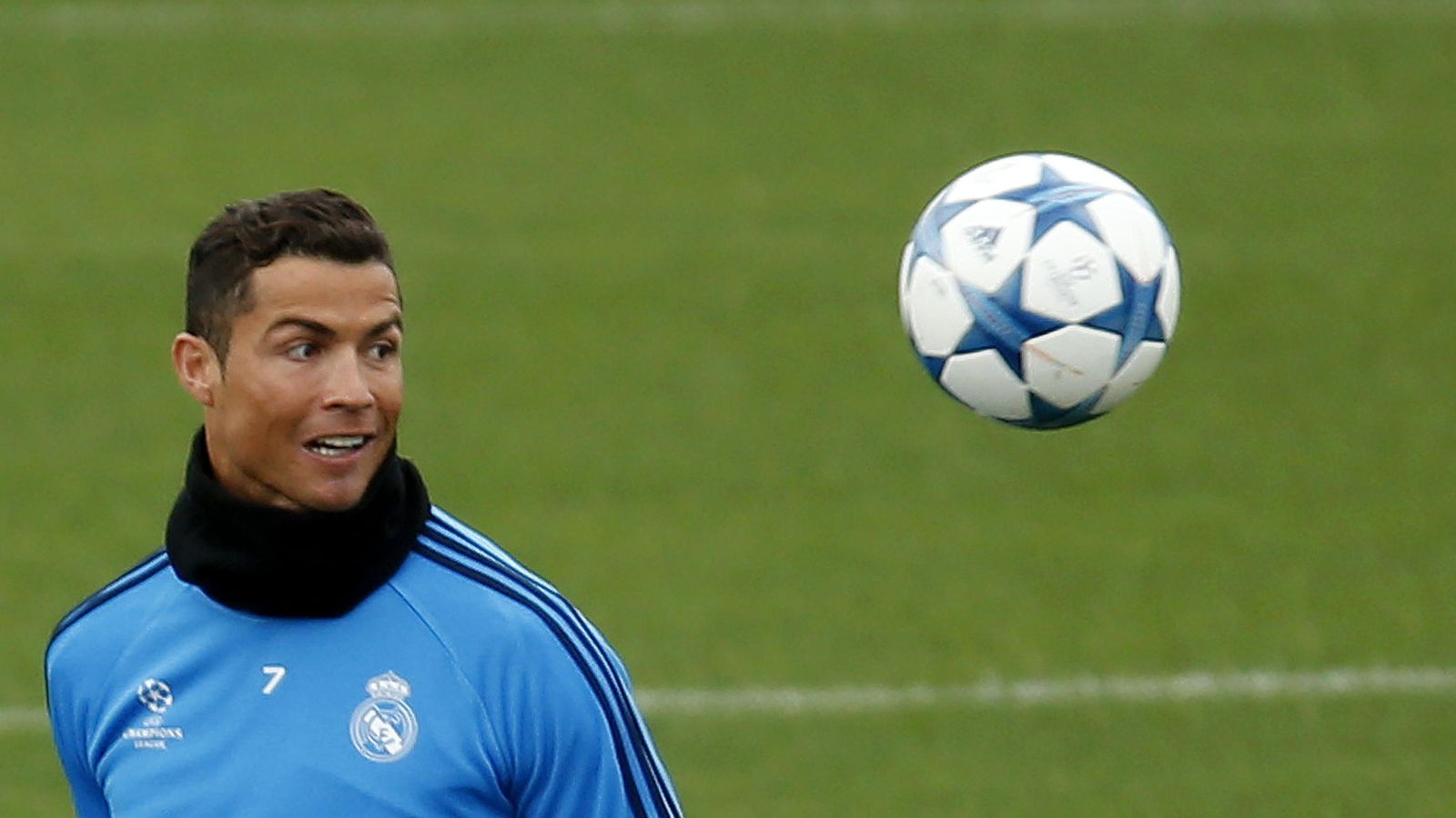 Foto: Cristiano Ronaldo no garantiza su continuidad en el Real Madrid más allá del próximo 30 de junio (EFE)