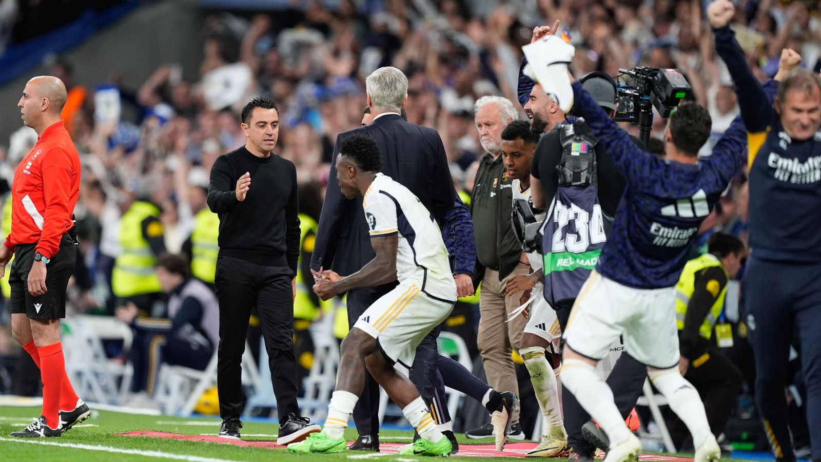 Los jugadores del Real Madrid celebran la victoria. (AFP7) 