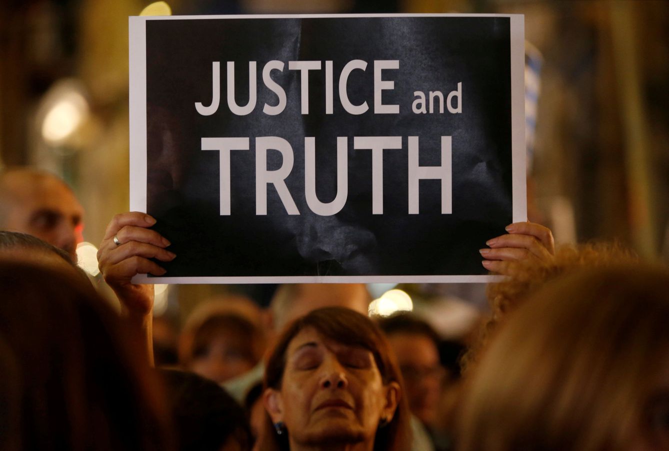Vigila en el primer aniversario del asesinato de la periodista, en la que se reclamó 'justicia y verdad' para un crimen aún por esclarecer (REUTERS)