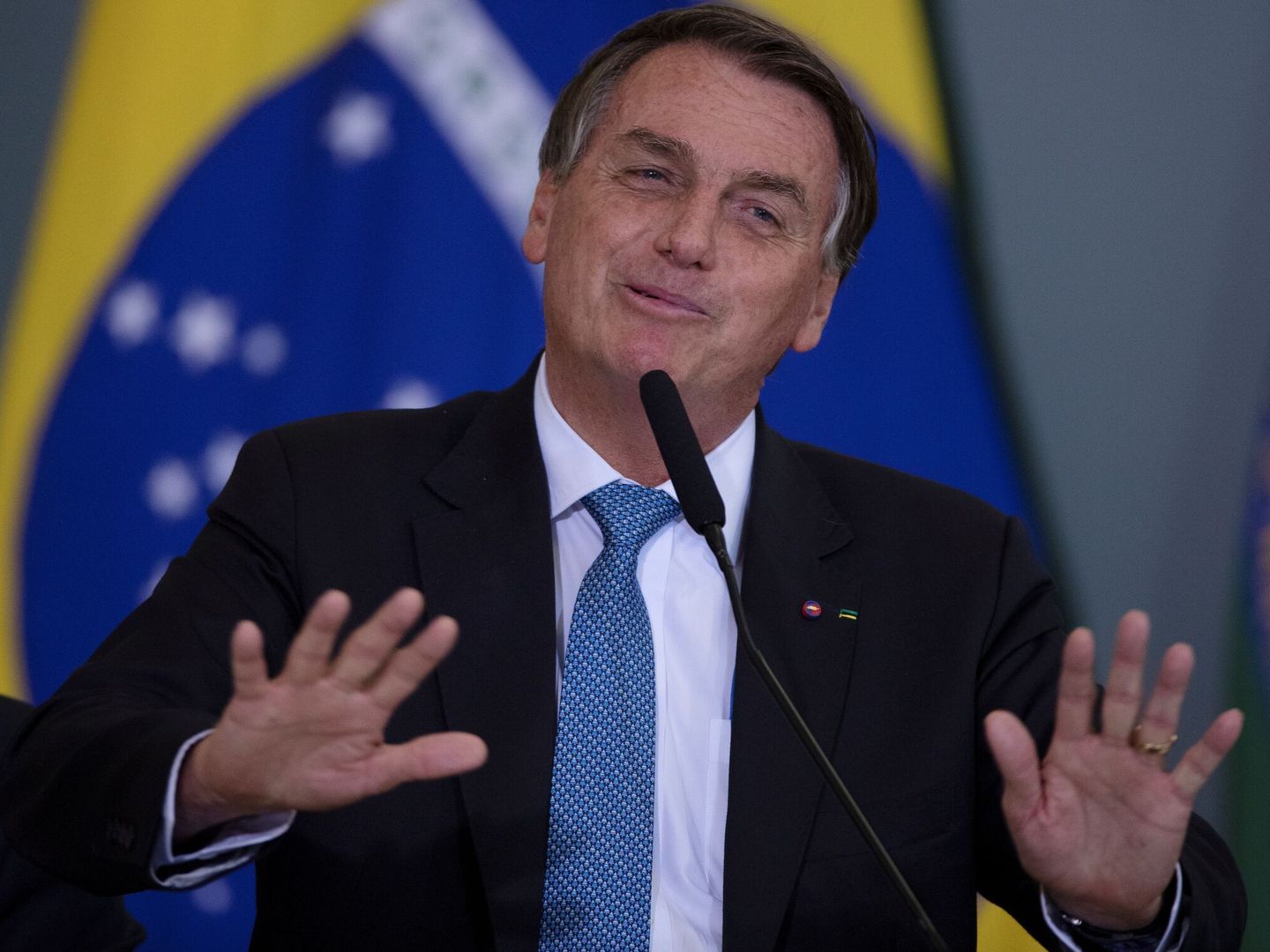 El presidente de Brasil anuncia que su país aumentará las emisiones de CO₂. (Reuters)