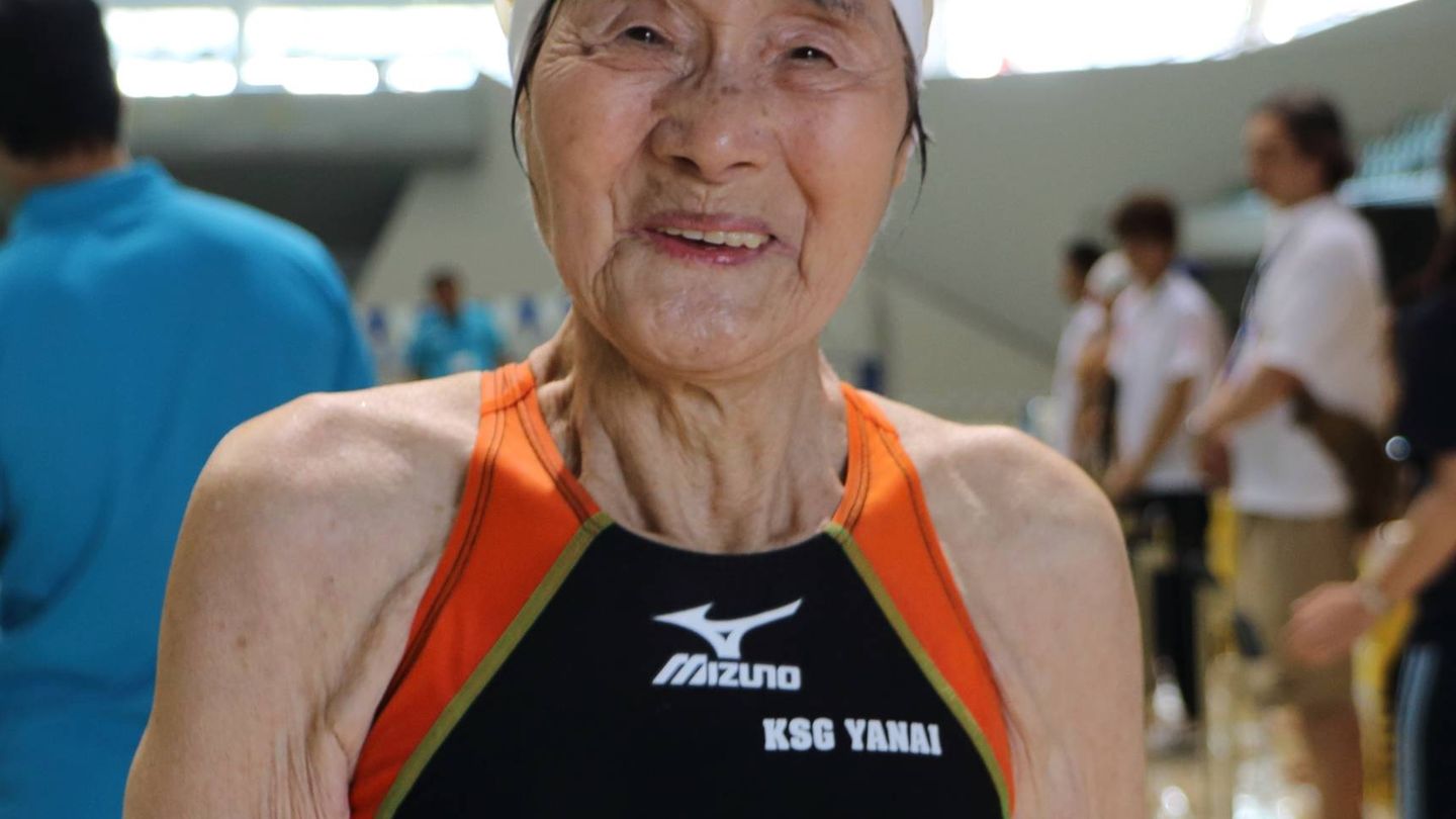 Mieko Nagaoka, nadadora centenaria. (Planeta)
