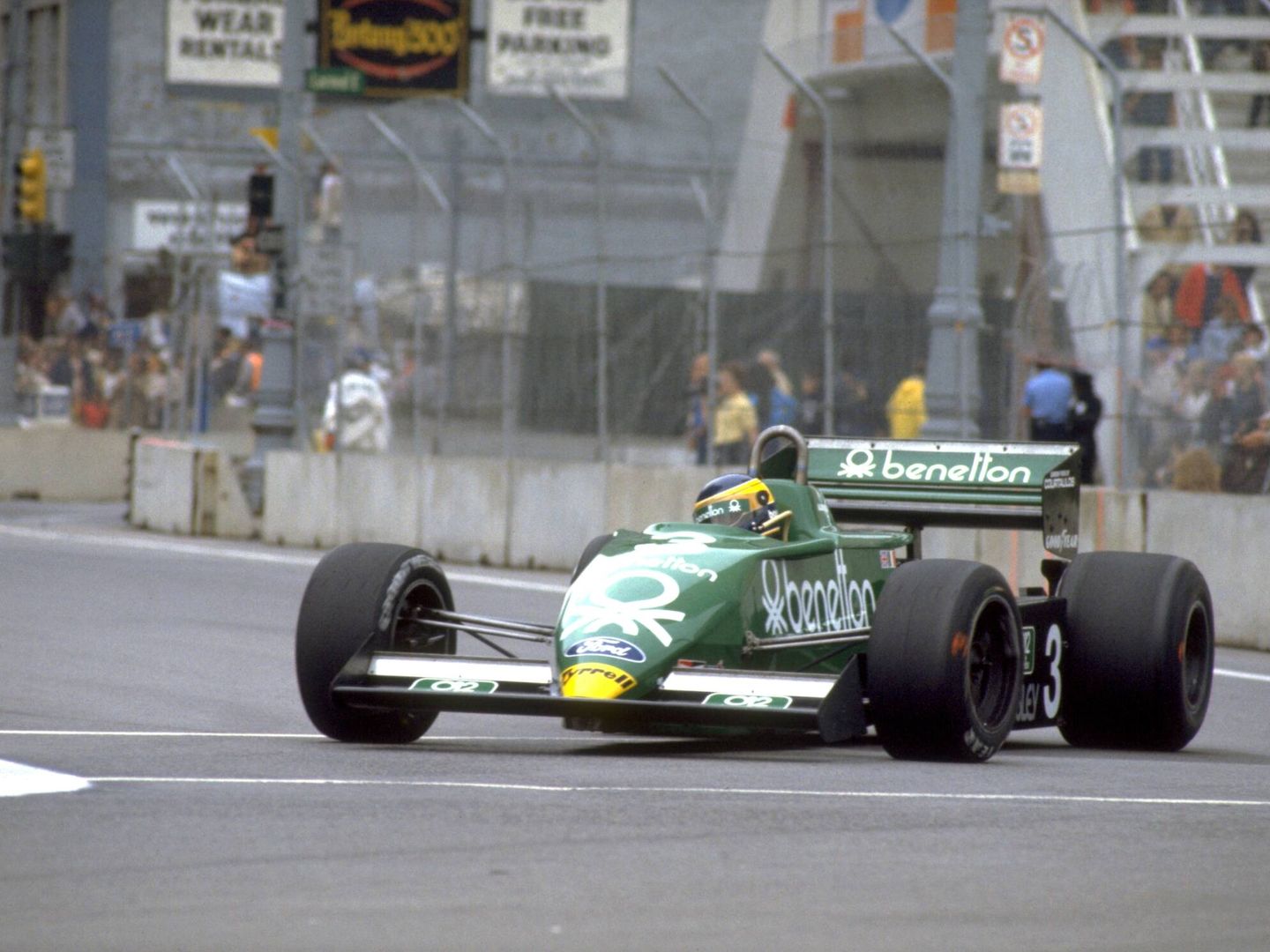 Michele Alboreto en el Gran Premio de Detroit de 1983, logró la última victoria del motor Ford Cosworth ¡16 años después de su debut! (Archivo Ford)