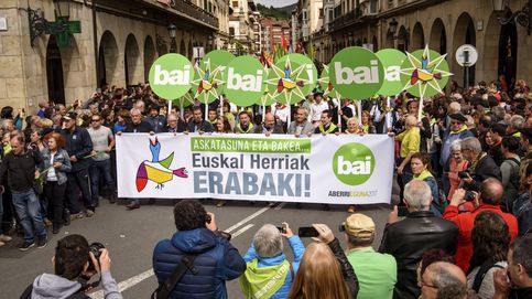 Bilbao ensalza y aborrece la Constitución con dos actos a la vez separados por 2 kilómetros