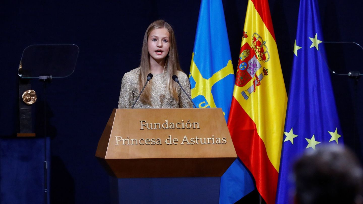 Leonor, durante el discurso que ofreció en los Premios Princesa de Asturias. (EFE)
