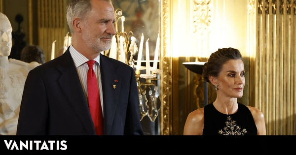 La noche parisina de Felipe y Letizia: discurso con mención a sus hijas, un look j adore Dior y un reencuentro royal en el Louvre