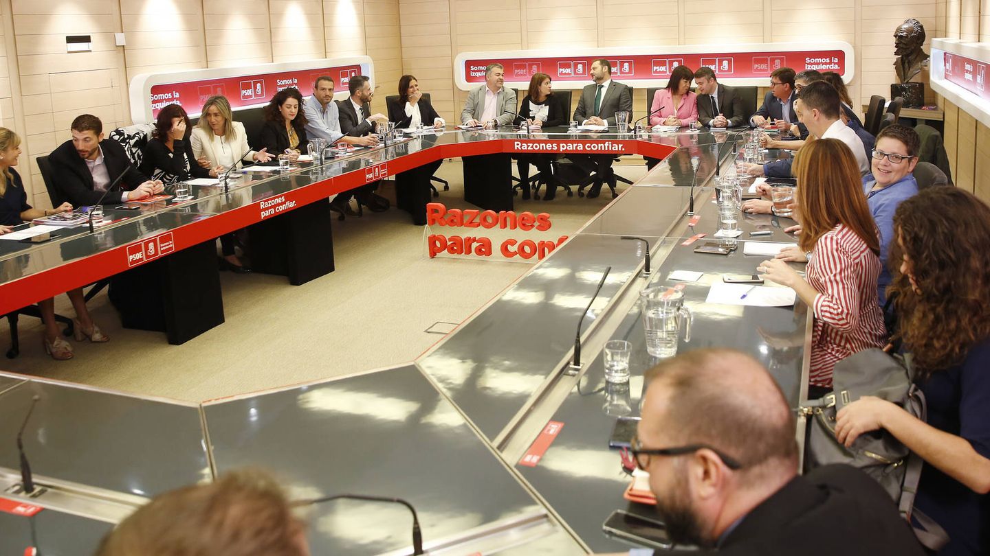 Reunión constitutiva del comité electoral del PSOE, el pasado 8 de octubre de 2018 en Ferraz. (Inma Mesa | PSOE)