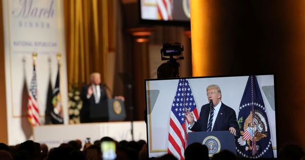 Foto: El presidente Donald Trump durante un discurso en una cena del Comité Nacional Republicano, en Washington, el 21 de marzo de 2017. (Reuters)