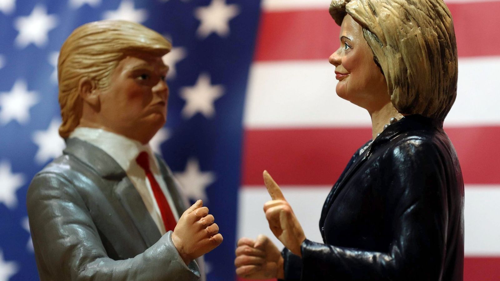 Foto: Figuras de los candidatos a la presidencia de EEUU, Donald Trump y Hillary Clinton (Efe).