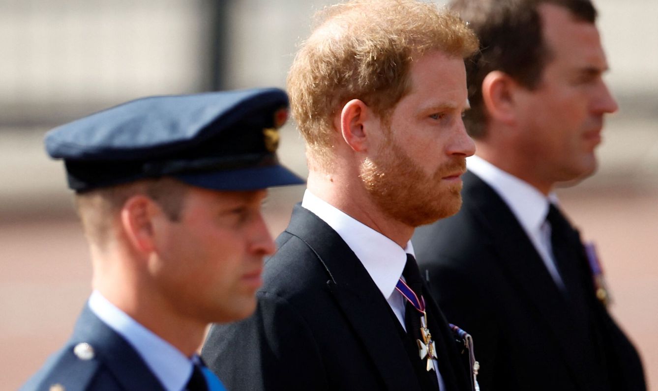 Guillermo, Harry y Peter Phillips. (Reuters)