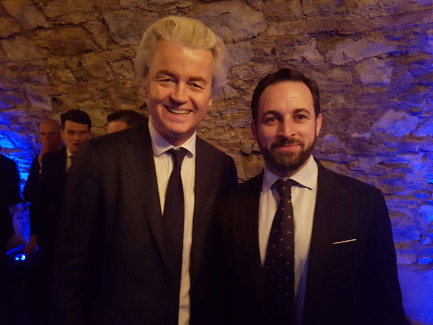 Abascal con Geert Wilders, el ultra derechista que logró quedar segundo en las elecciones de Holanda 