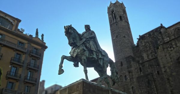 Foto: Monumento a Ramón Berenguer en Barcelona. (Wikimedia Commons)