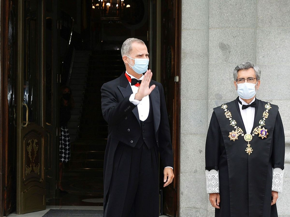 Foto: El Rey y Carlos Lesmes en la apertura del año judicial. (EFE)