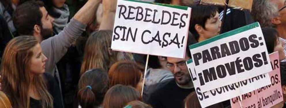 Foto: El movimiento 15-M se crece ante la Junta Central: “De la Puerta del Sol no nos moverán”
